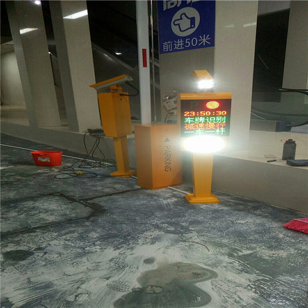 廣東澳加美物業車牌識別