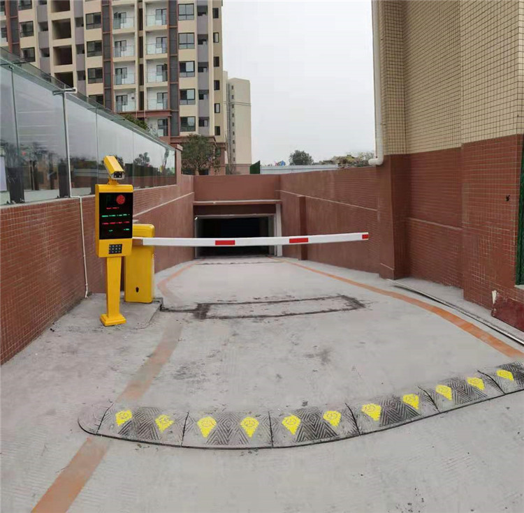 四川自貢小區車牌識別安裝